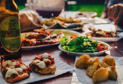 小厨娘美食记吃瓜爆料,揭秘娱乐圈明星的私房菜与八卦风云